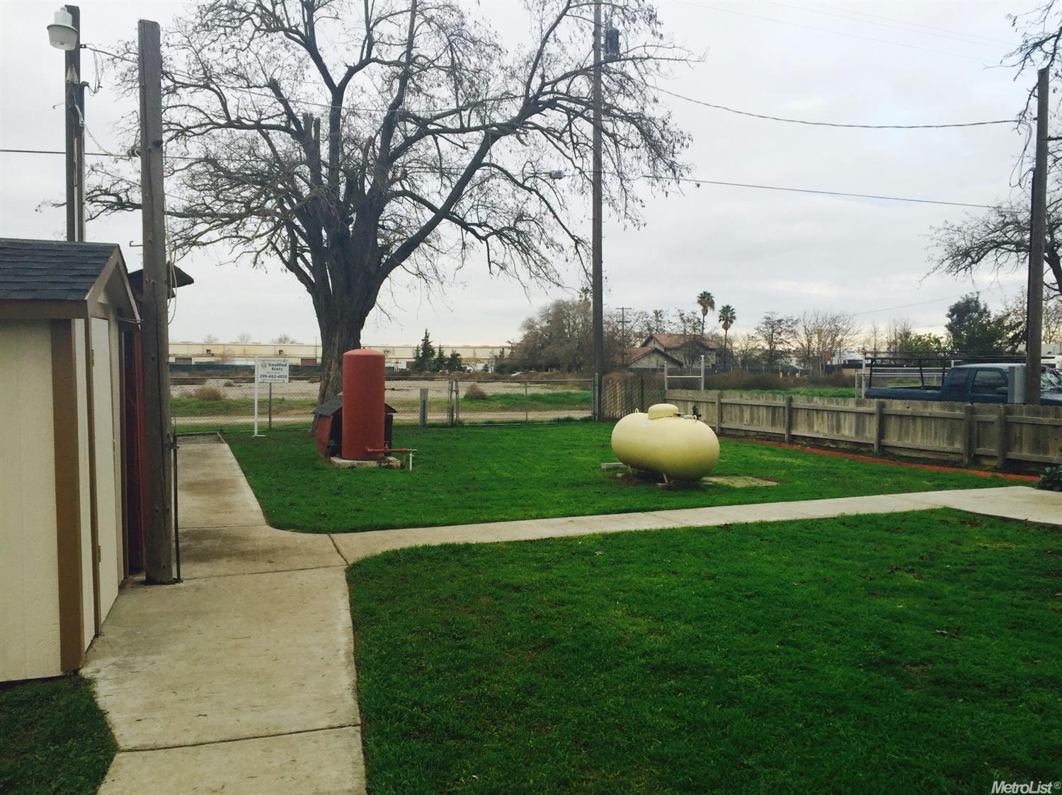1780 Park St, Lathrop, CA 95330 photo 4