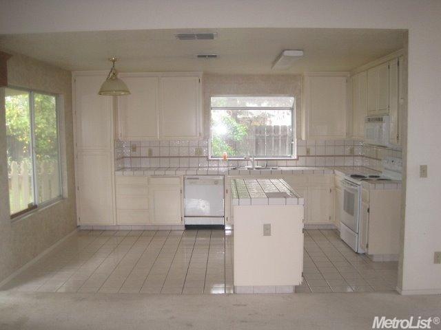 337 E Springer Dr, Turlock, CA 95382 photo 7