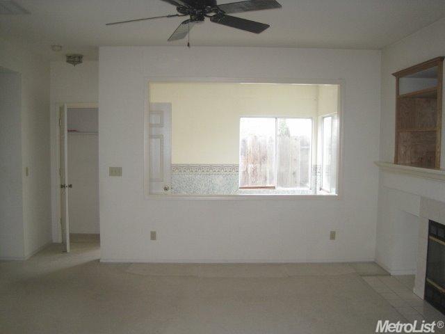 337 E Springer Dr, Turlock, CA 95382 photo 8