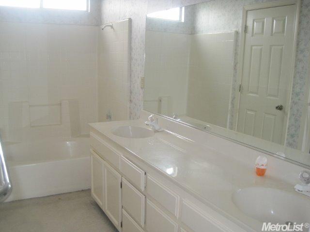 337 E Springer Dr, Turlock, CA 95382 photo 15