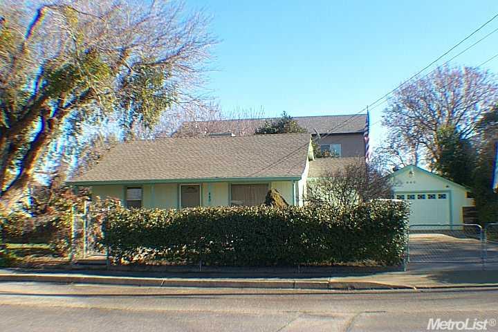 440 E St, Modesto, CA 95357 photo 1
