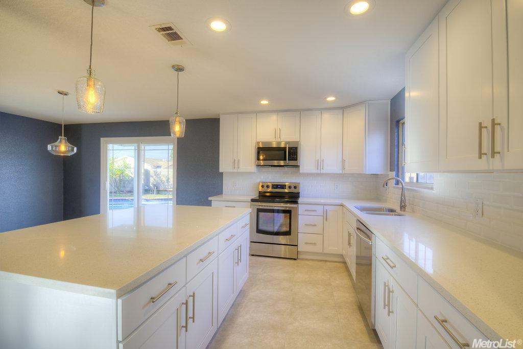 1061 Marion St, Manteca, CA 95337 photo 5