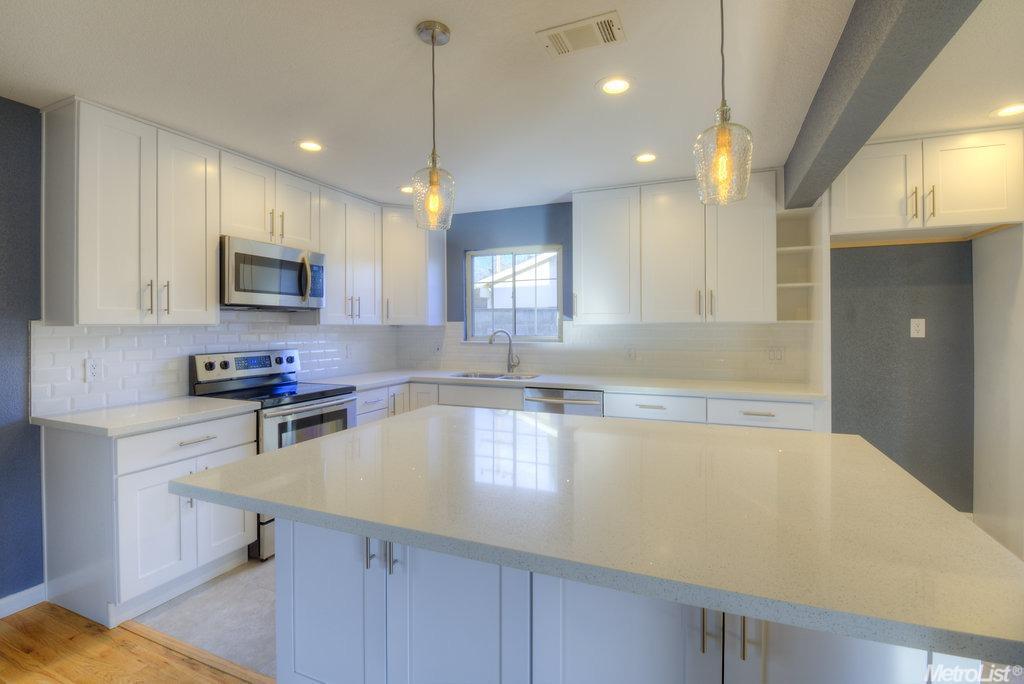 1061 Marion St, Manteca, CA 95337 photo 8