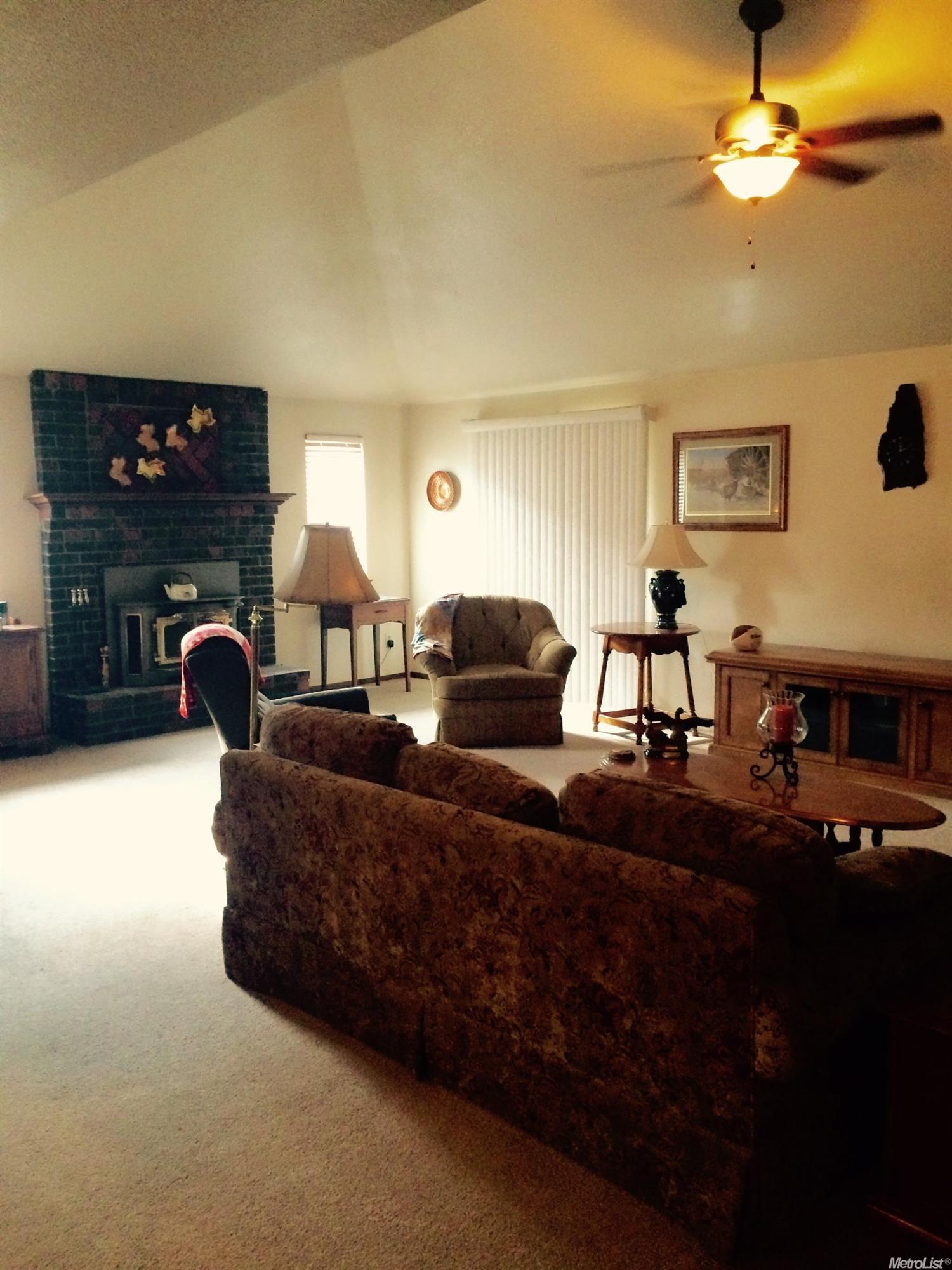 309 Evergreen, Lodi, CA 95242 photo 9