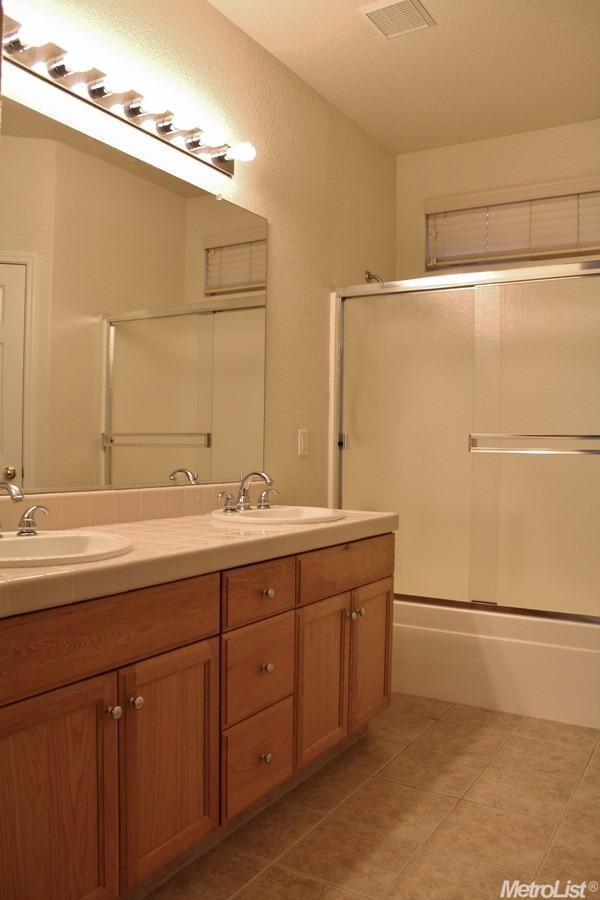 1944 Lexington Dr, Lodi, CA 95242 photo 12