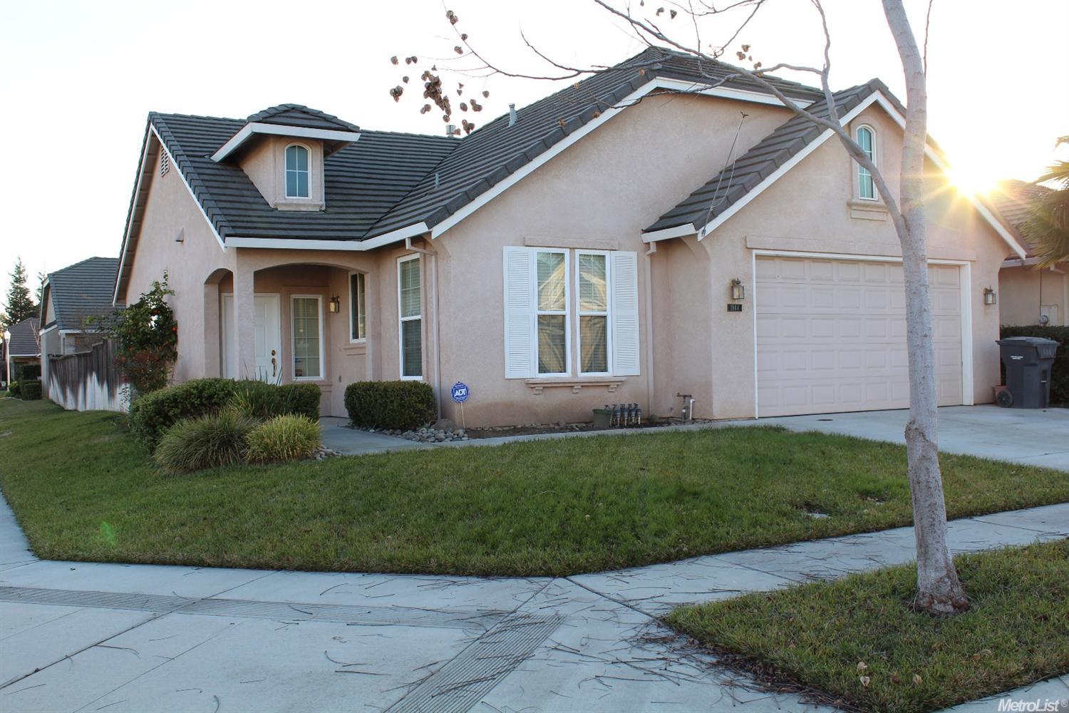 1944 Lexington Dr, Lodi, CA 95242 photo 1