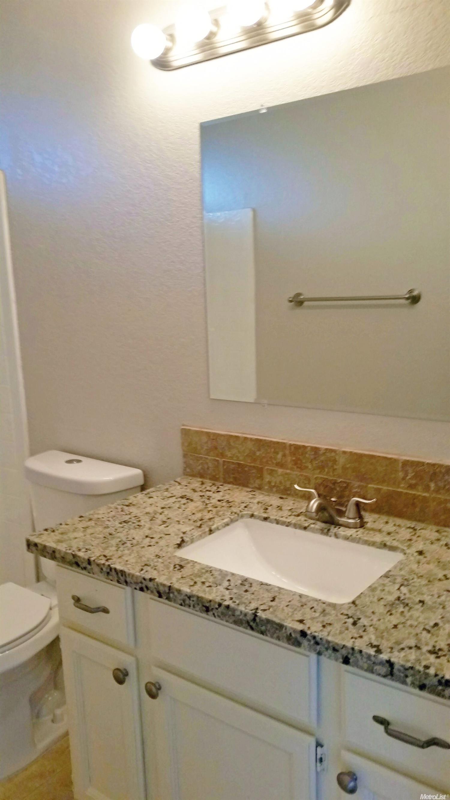 1505 Ridlon Ln, Ceres, CA 95307 photo 3