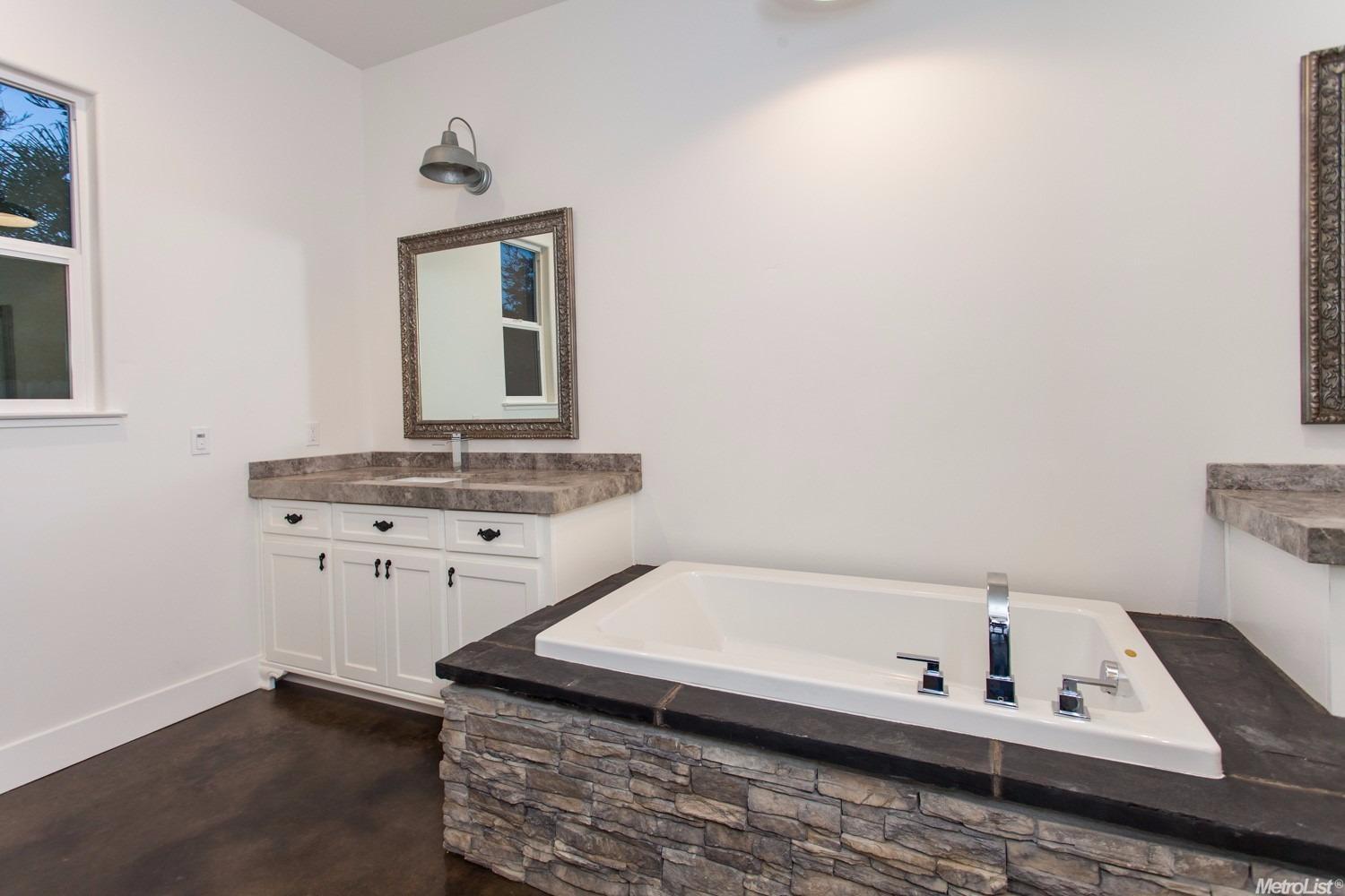 765 7th St, Ripon, CA 95366 photo 13