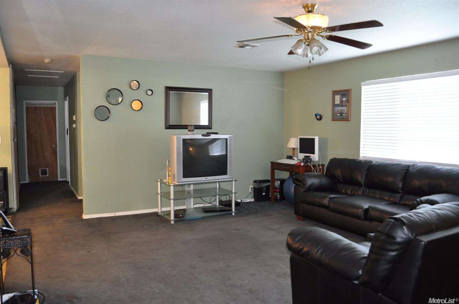 801 Avon St, Modesto, CA 95351 photo 4
