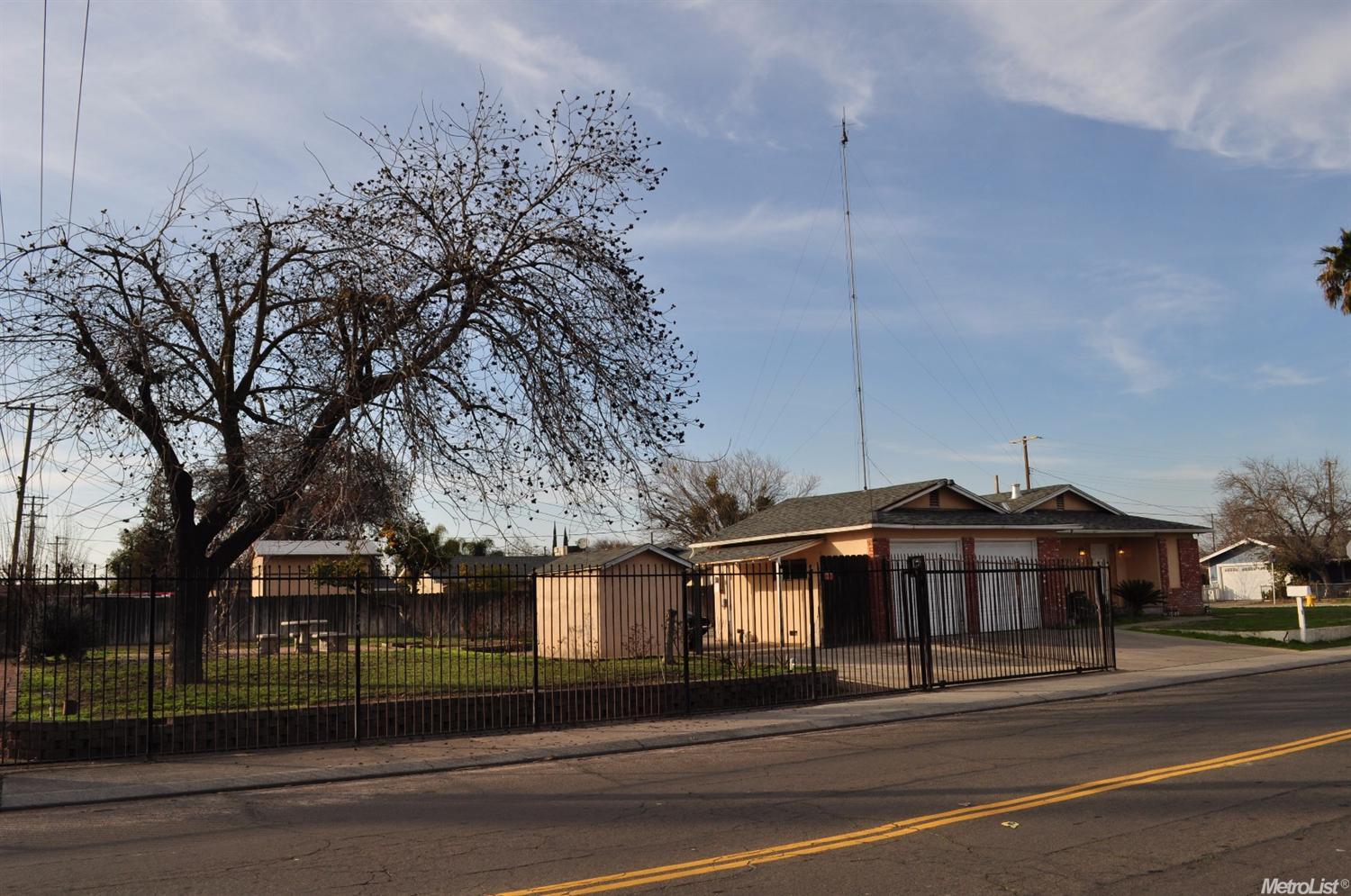 801 Avon St, Modesto, CA 95351 photo 3