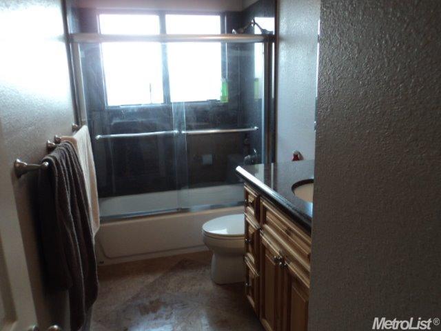 9079 Soledad St, Gilroy, CA 95020 photo 17