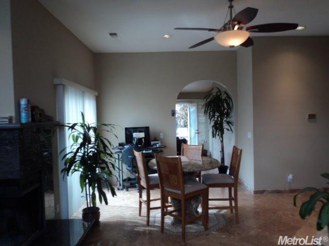 9079 Soledad St, Gilroy, CA 95020 photo 7