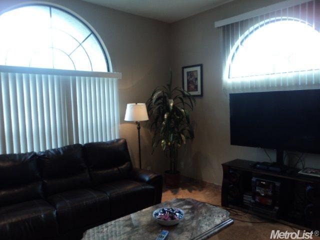 9079 Soledad St, Gilroy, CA 95020 photo 5