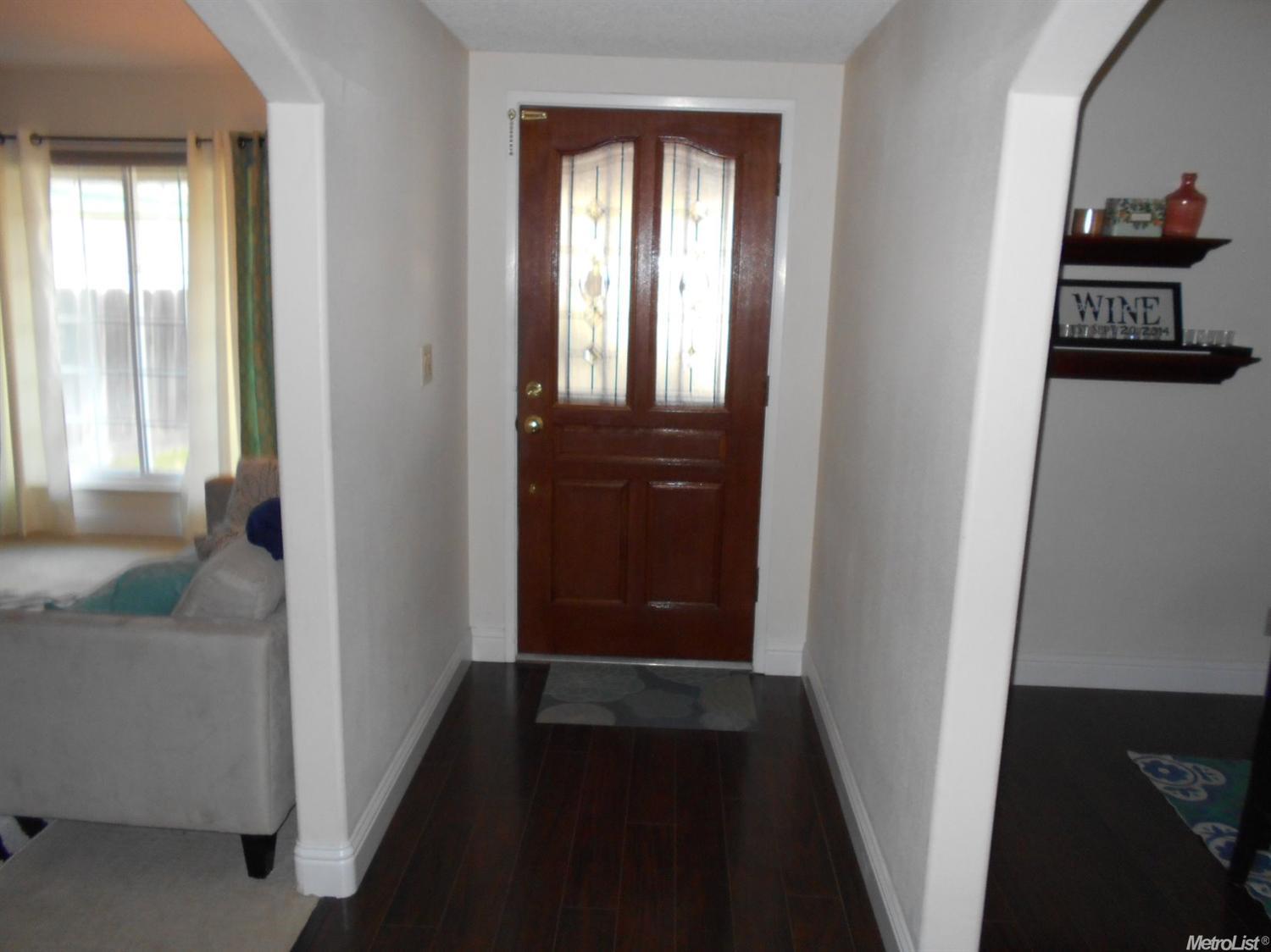 316 Diane Ct, Merced, CA 95348 photo 2