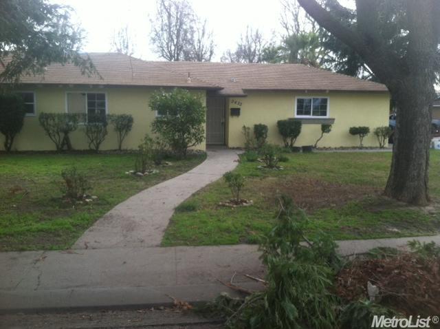 2432 Apache Ln, Modesto, CA 95350 photo 1