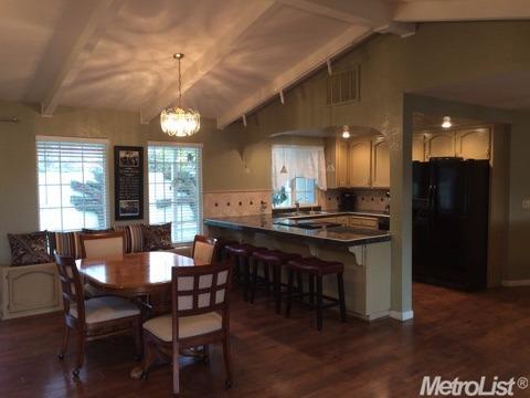 2490 Jensen Pl, Turlock, CA 95382 photo 5