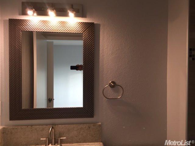 1007 Hoover, Winters, CA 95694 photo 8