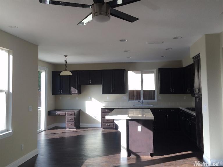 3105 Rochdale Dr, Modesto, CA 95355 photo 7