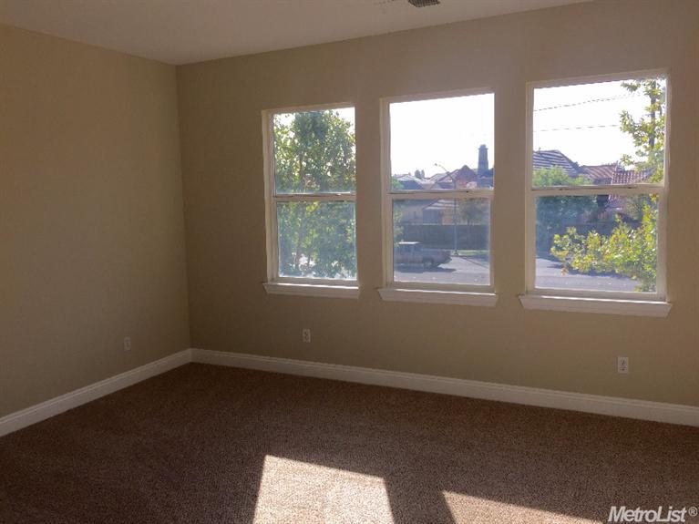 3105 Rochdale Dr, Modesto, CA 95355 photo 14