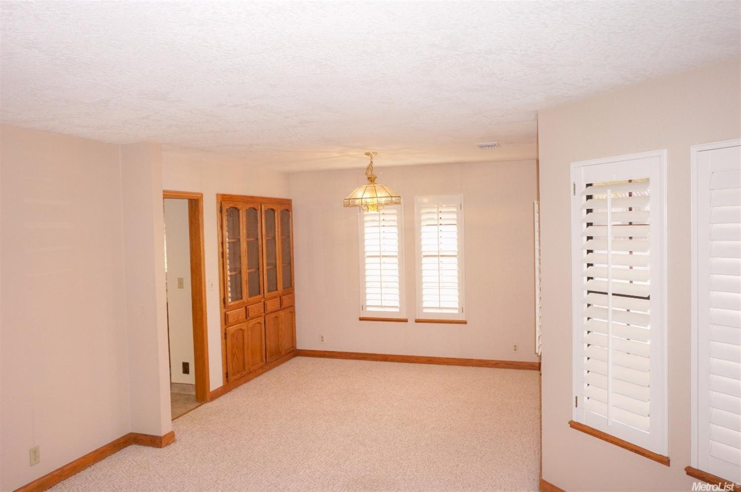 1229 Spring Creek Dr, Ripon, CA 95366 photo 5