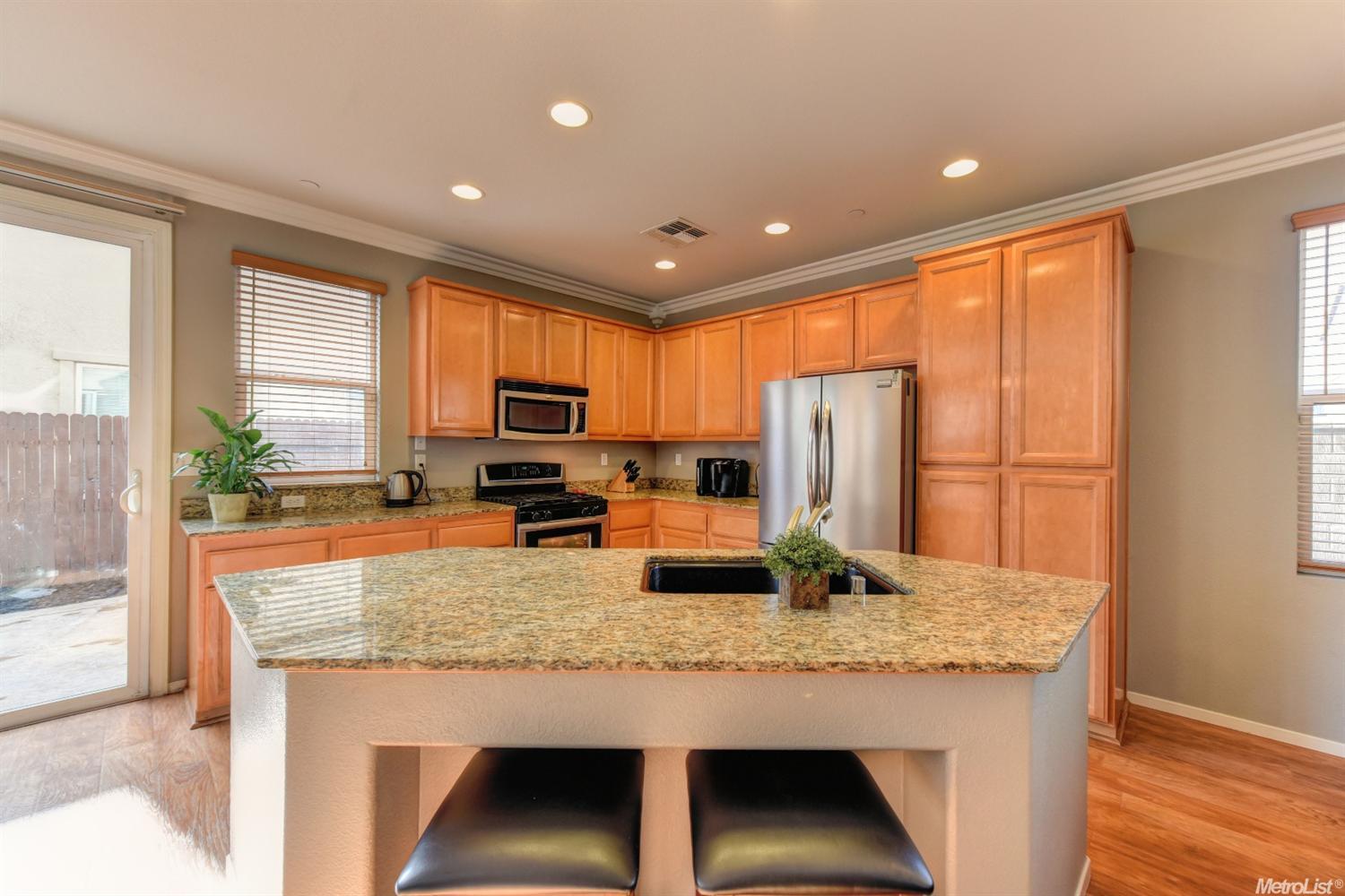 954 Courtyards Loop, Lincoln, CA 95648 photo 6