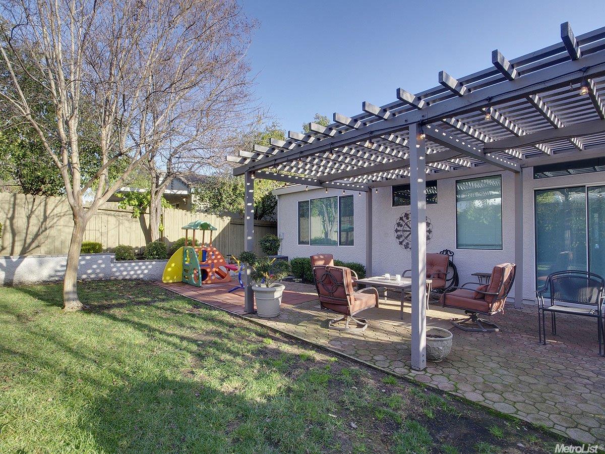 111 Austin Dr, Folsom, CA 95630 photo 17
