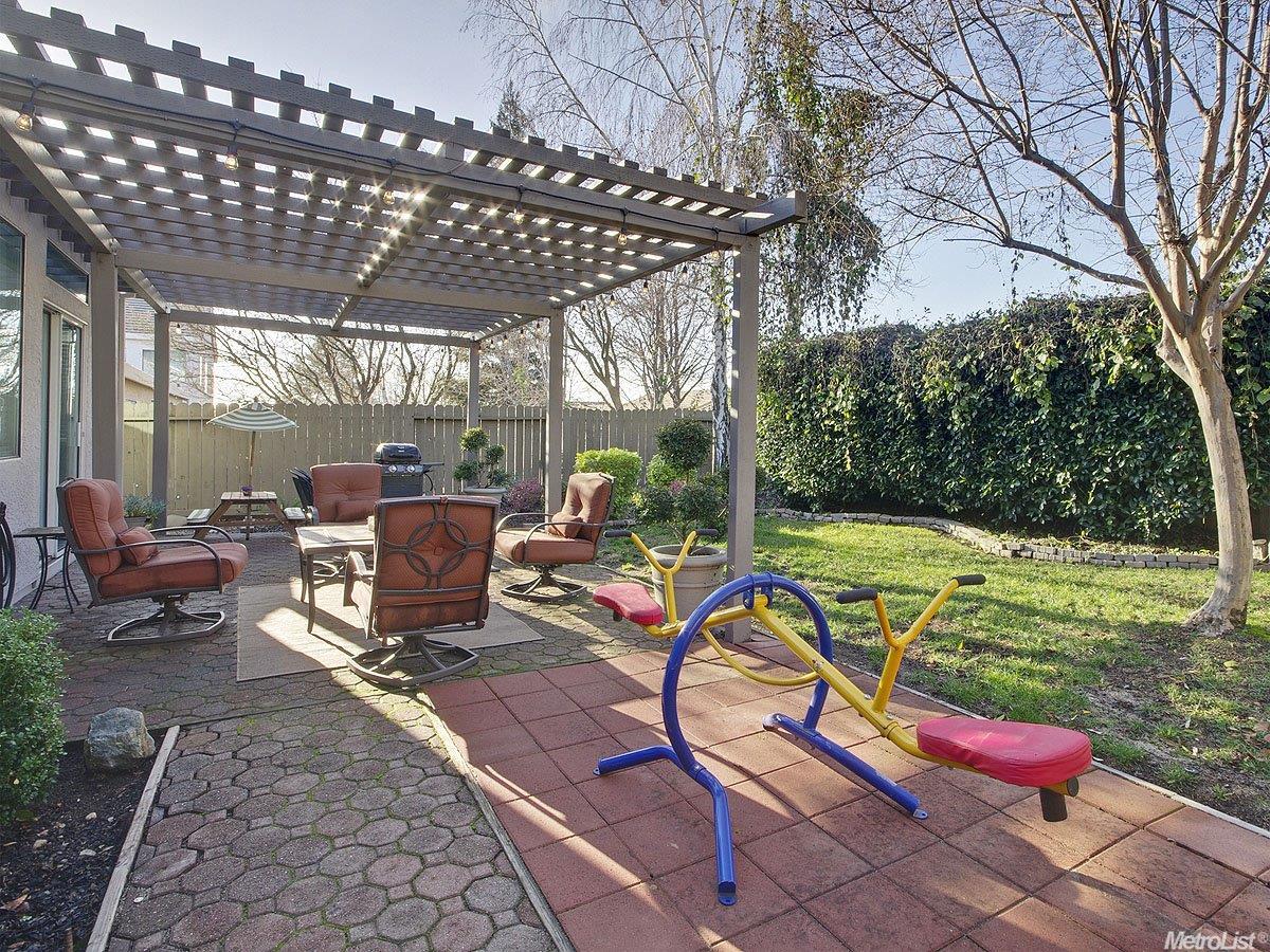 111 Austin Dr, Folsom, CA 95630 photo 10