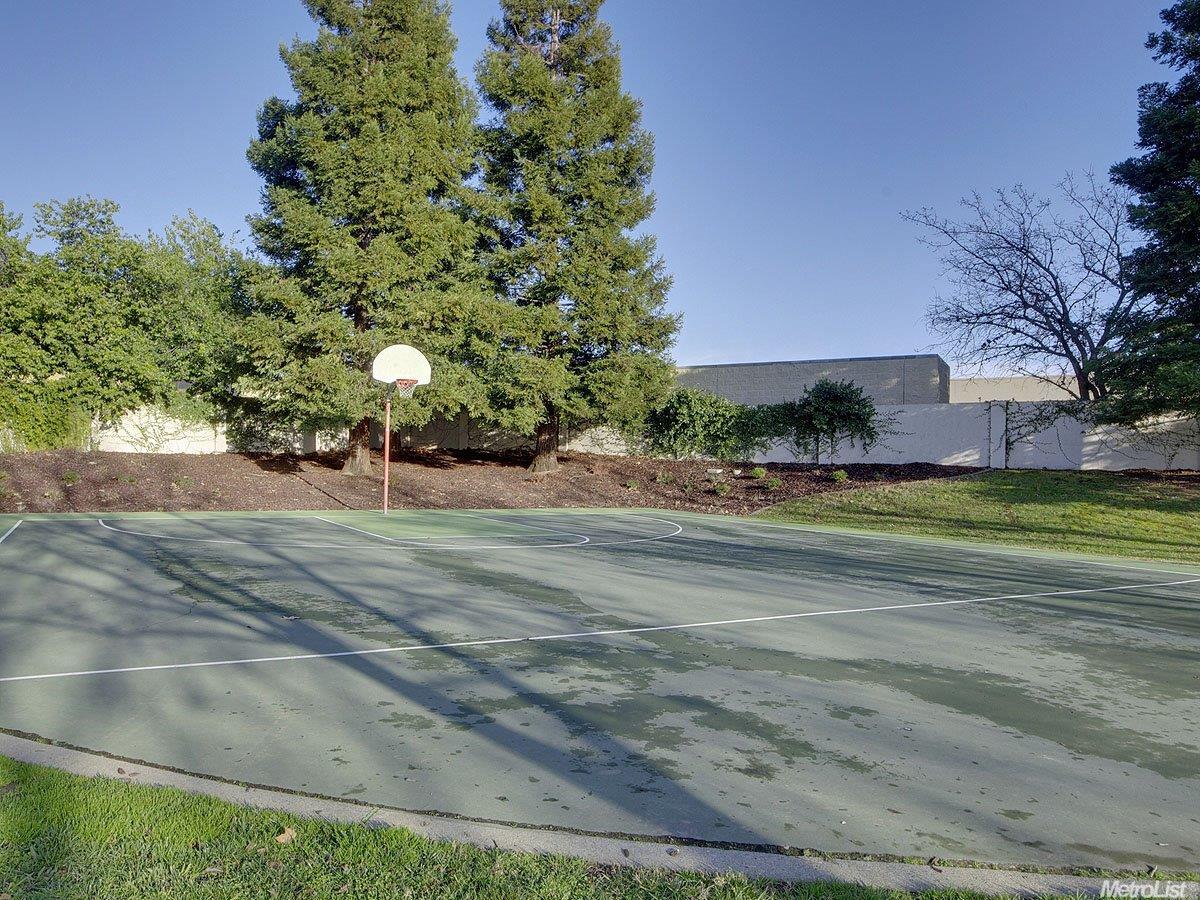 111 Austin Dr, Folsom, CA 95630 photo 18