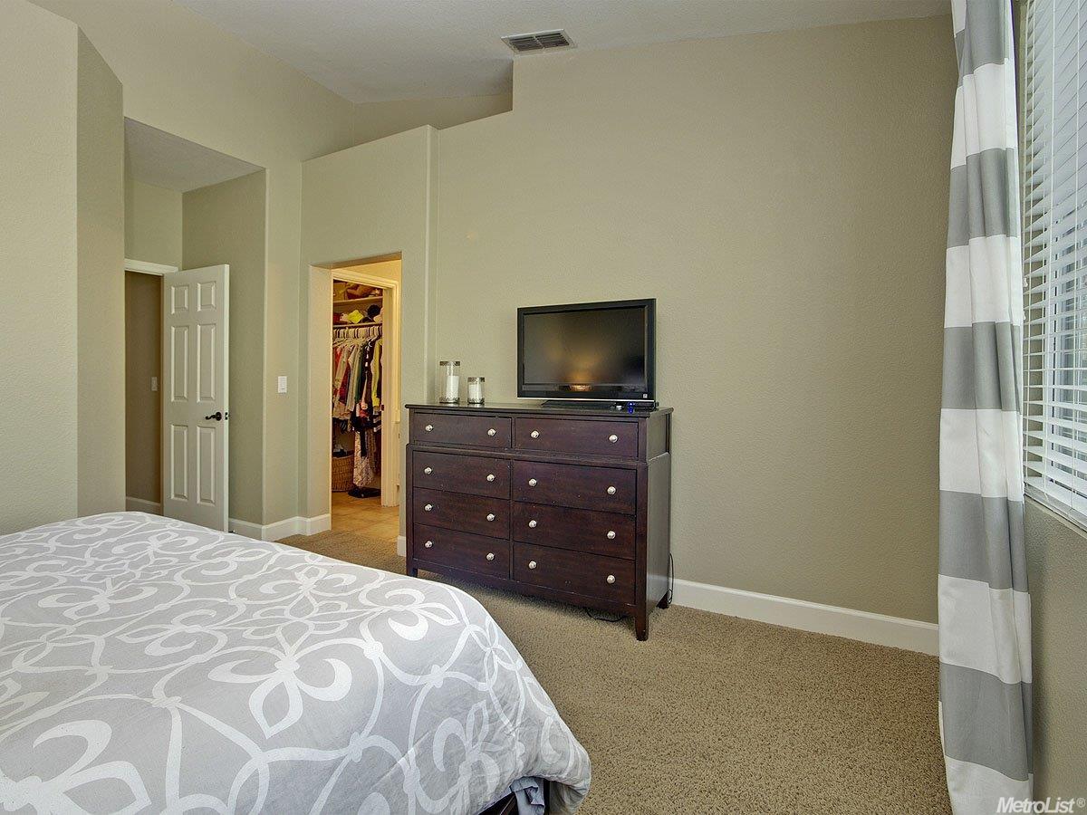 111 Austin Dr, Folsom, CA 95630 photo 9