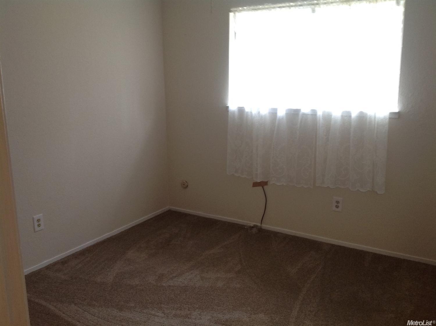 3228 E Orangeburg Ave, Modesto, CA 95355 photo 9