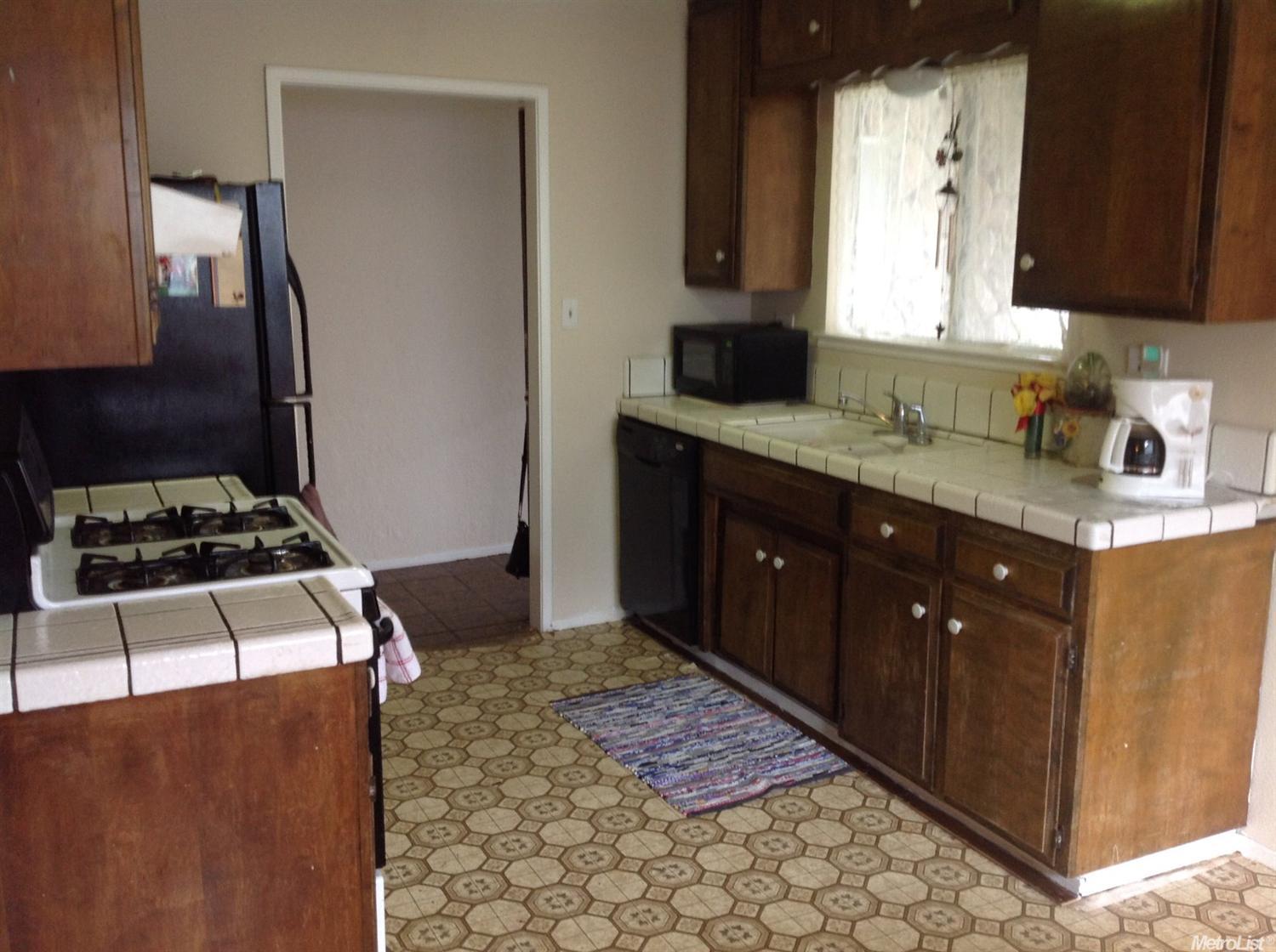 3228 E Orangeburg Ave, Modesto, CA 95355 photo 3