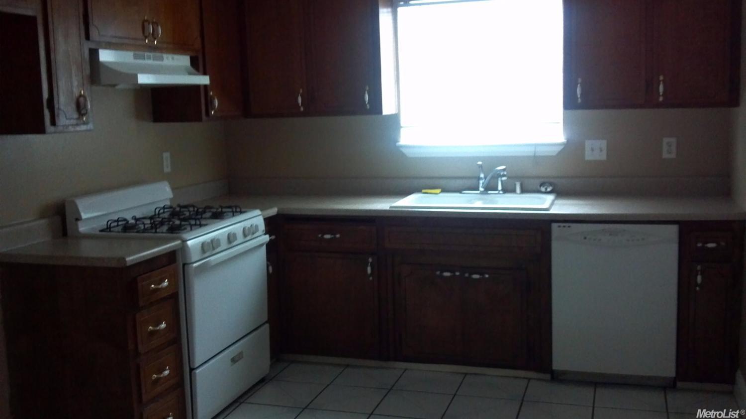 509 Itasca Ct, Modesto, CA 95351 photo 3
