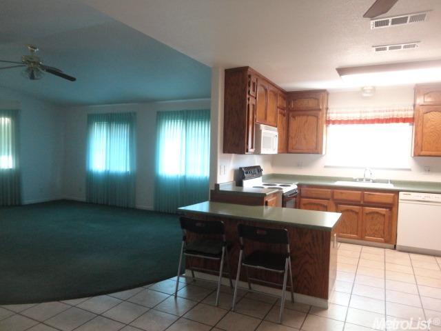 521 W 9th St, Merced, CA 95341 photo 8