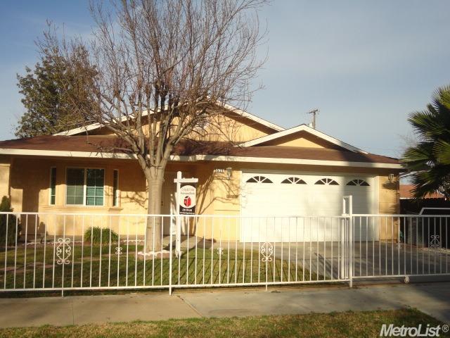 521 W 9th St, Merced, CA 95341 photo 1