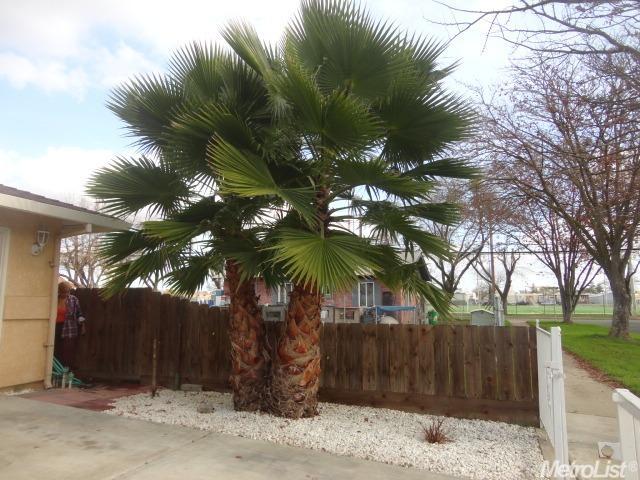 521 W 9th St, Merced, CA 95341 photo 3