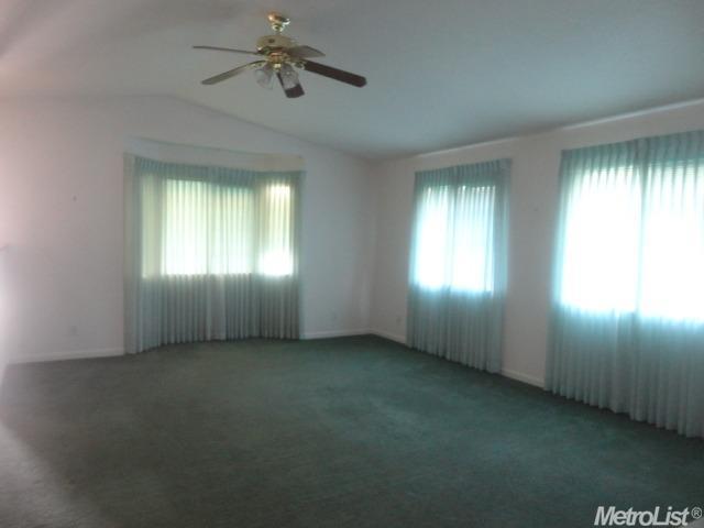 521 W 9th St, Merced, CA 95341 photo 7