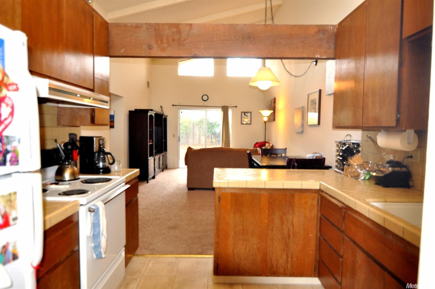 1011 Arthur St, Davis, CA 95616 photo 10