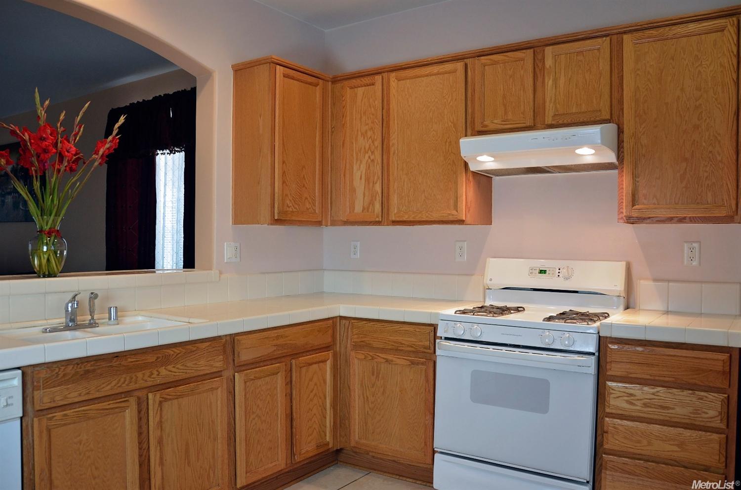 8221 Windmill Oaks Pl, Antelope, CA 95843 photo 3