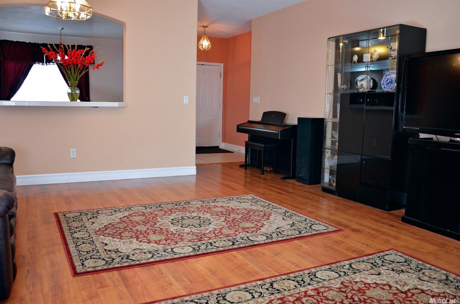 8221 Windmill Oaks Pl, Antelope, CA 95843 photo 6