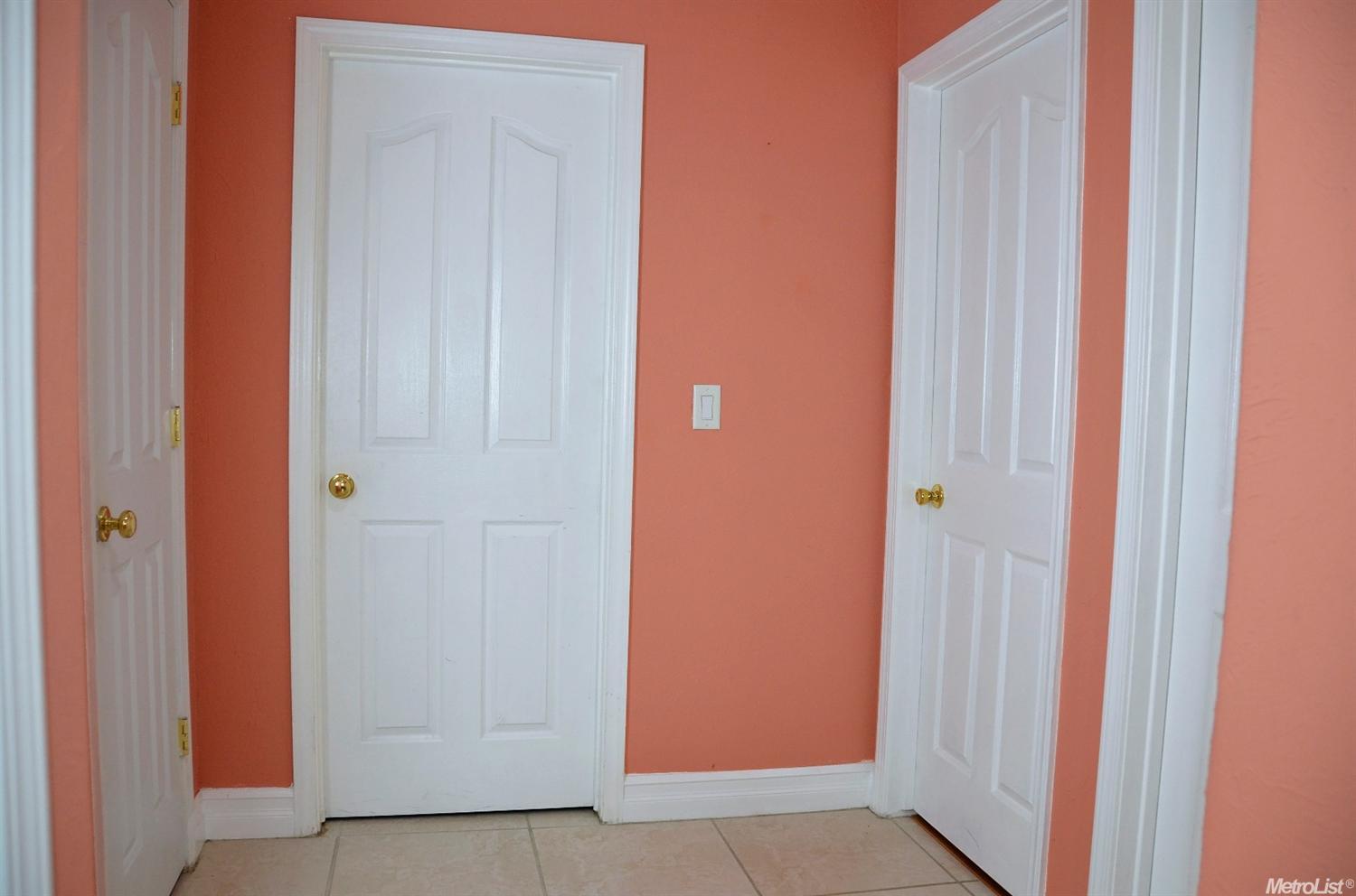 8221 Windmill Oaks Pl, Antelope, CA 95843 photo 9