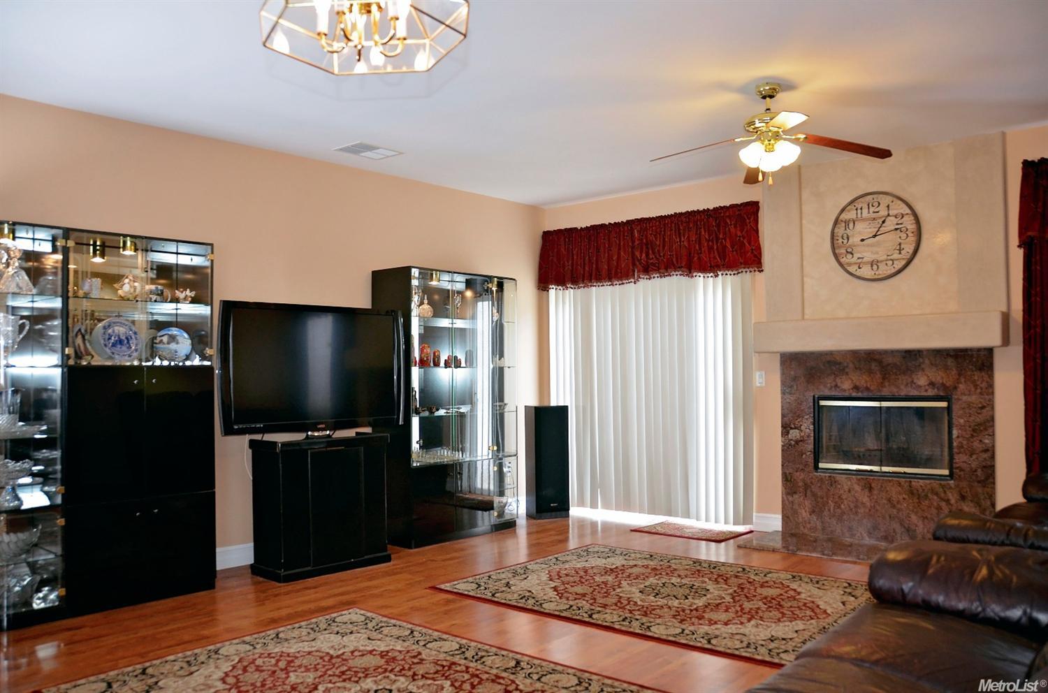 8221 Windmill Oaks Pl, Antelope, CA 95843 photo 4