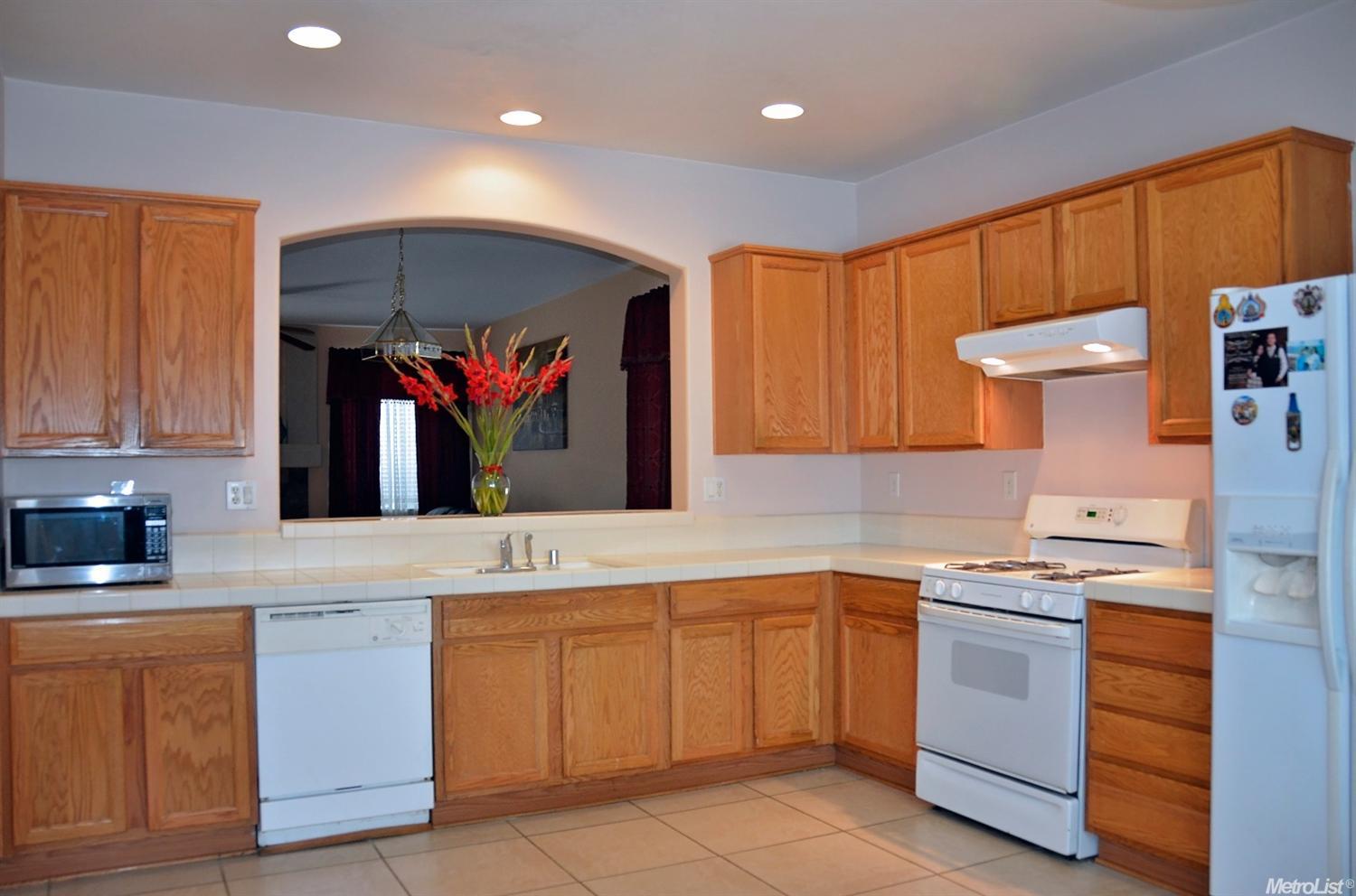 8221 Windmill Oaks Pl, Antelope, CA 95843 photo 2