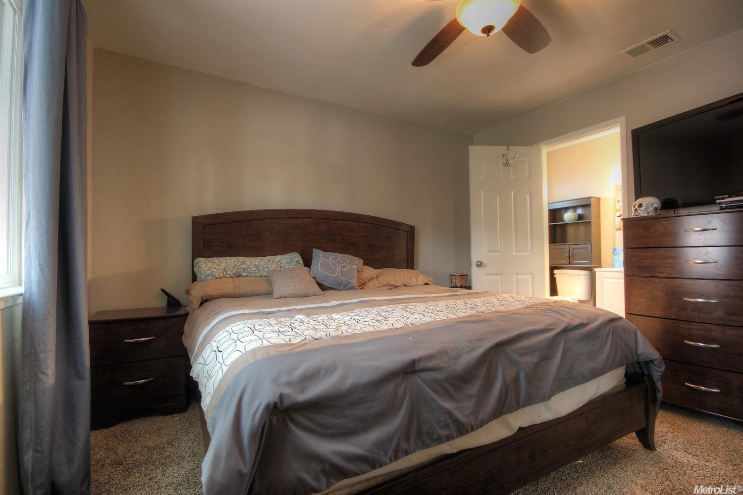 1609 Ortega Dr, Modesto, CA 95355 photo 20
