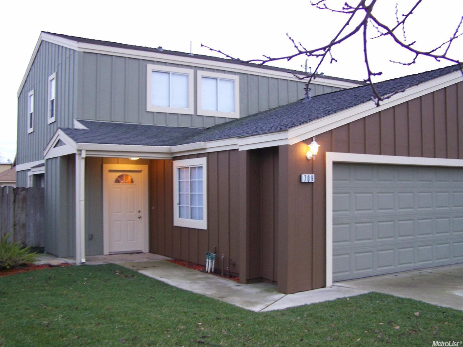 705 E St, Oakdale, CA 95361 photo 6