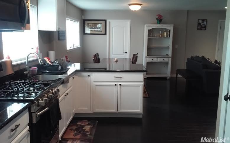 502 S Veach, Manteca, CA 95337 photo 4