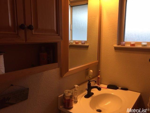 805 Taylor, Winters, CA 95694 photo 3
