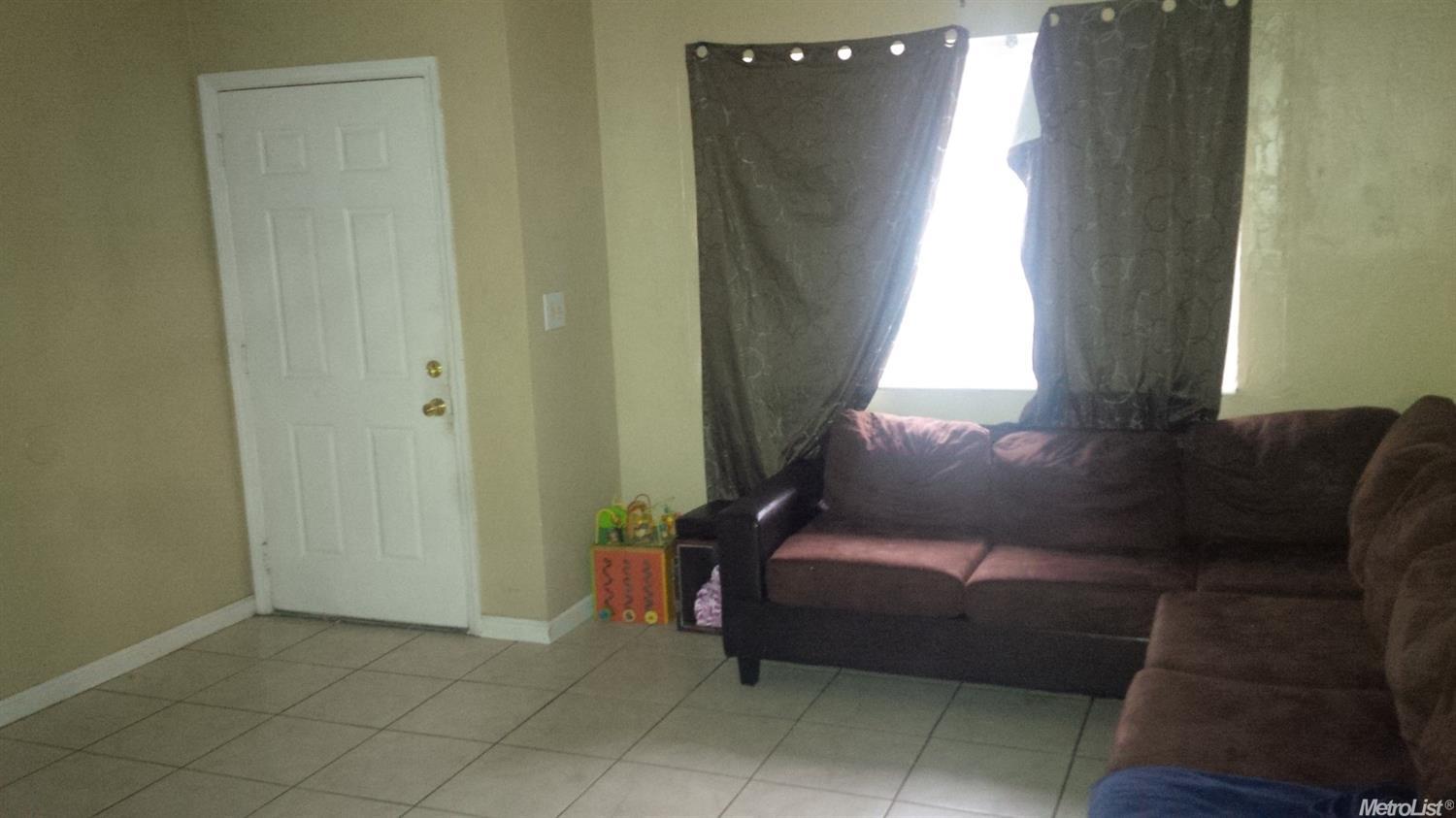 5712 9th St, Keyes, CA 95328 photo 3