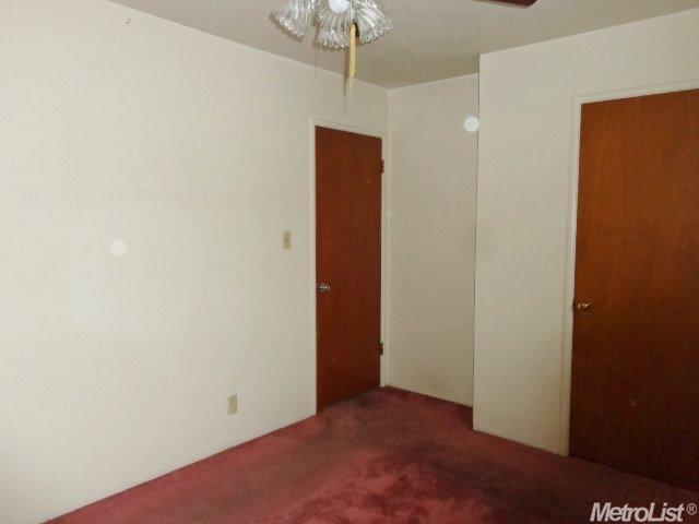 1410 Schulenberg Ave, Modesto, CA 95350 photo 7