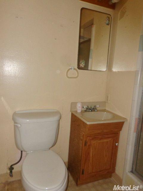1410 Schulenberg Ave, Modesto, CA 95350 photo 8