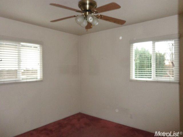 1410 Schulenberg Ave, Modesto, CA 95350 photo 11